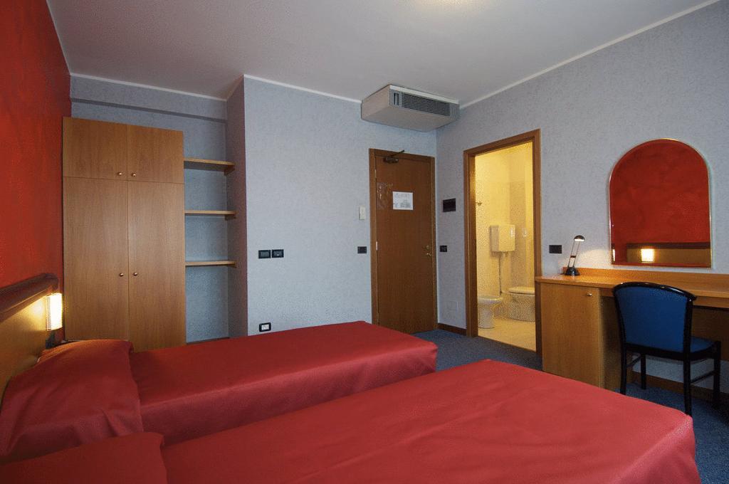 Hotel Residence Ducale بورتو مانتوفانو المظهر الخارجي الصورة
