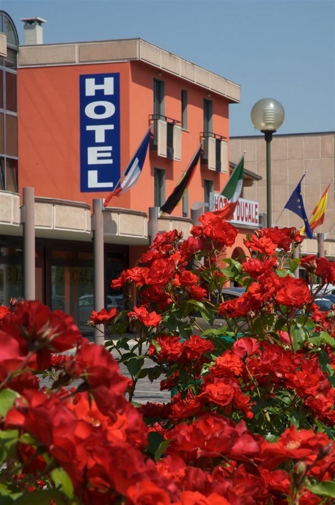 Hotel Residence Ducale بورتو مانتوفانو المظهر الخارجي الصورة